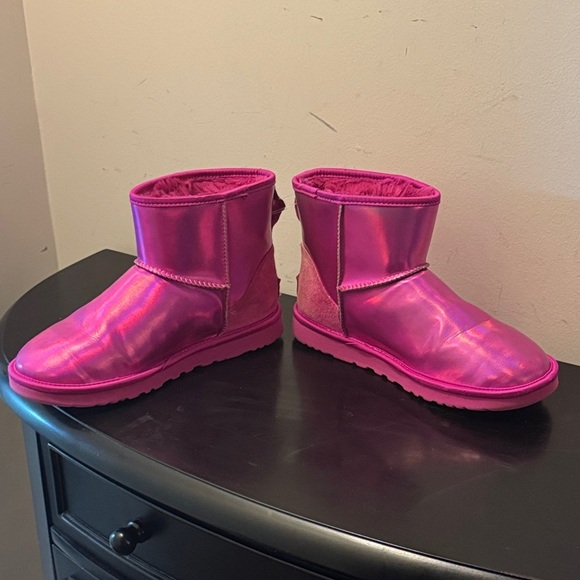UGG Pink Metallic Ankle Boots - Picture 7 of 14